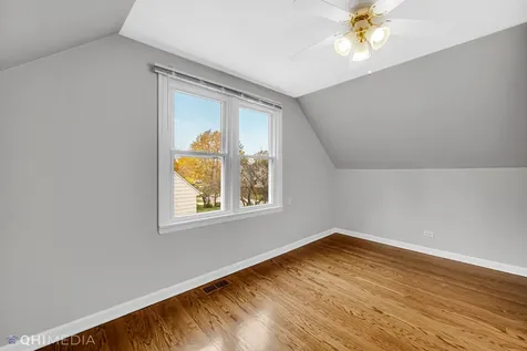 6661 Glenview Drive Tinley Park IL 60477