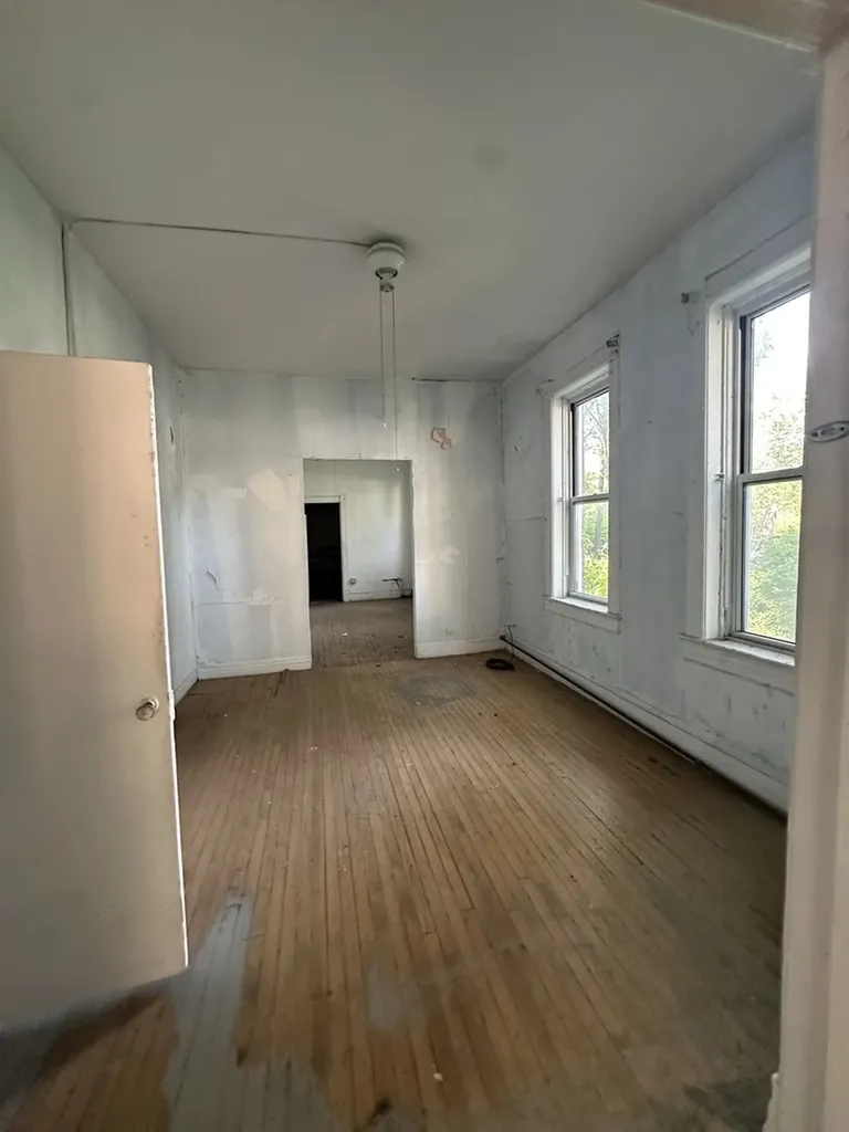 927 West Cullerton Street Chicago IL 60608