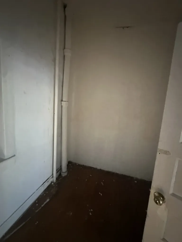 927 West Cullerton Street Chicago IL 60608