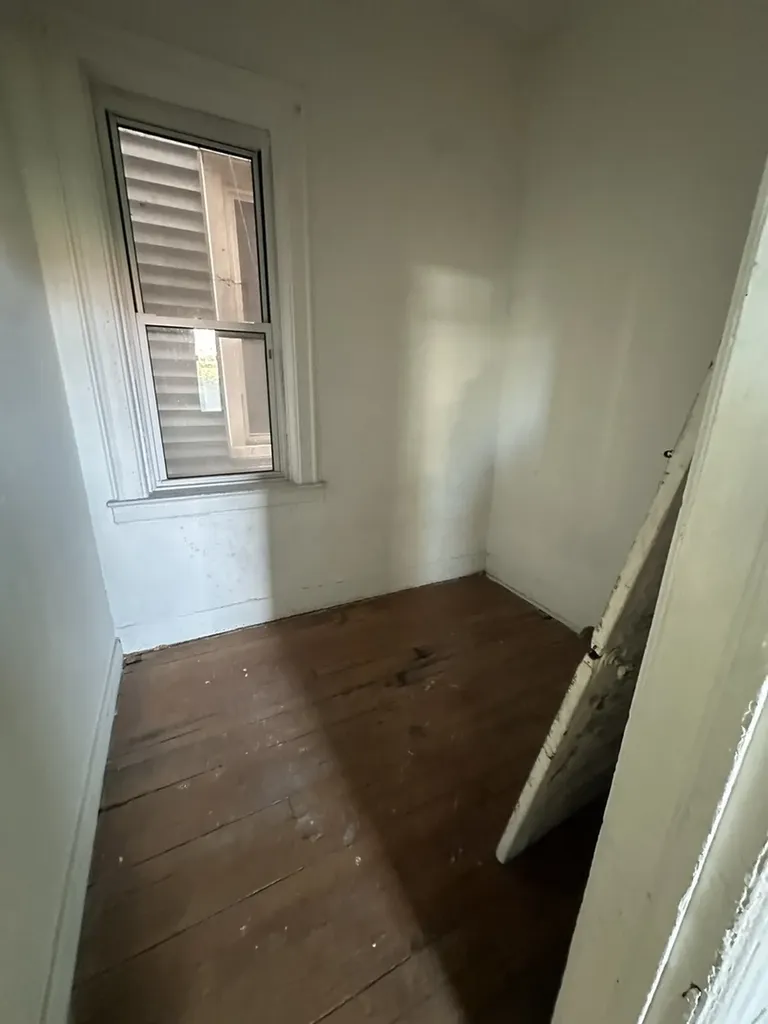 927 West Cullerton Street Chicago IL 60608