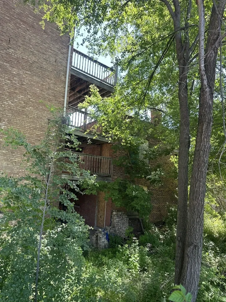 927 West Cullerton Street Chicago IL 60608