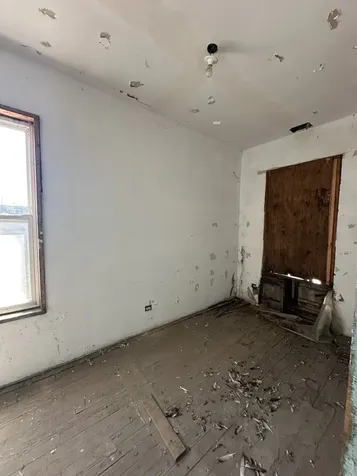 927 West Cullerton Street Chicago IL 60608