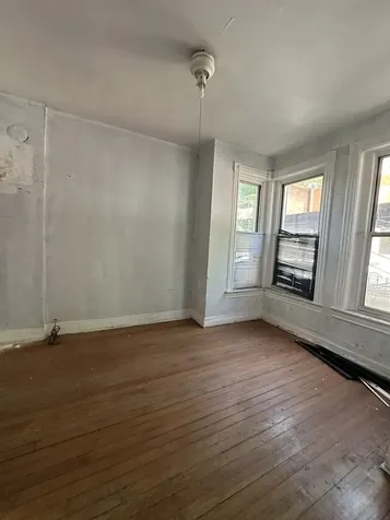 927 West Cullerton Street Chicago IL 60608