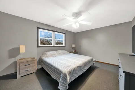 10732 South Meadow Lane Palos Hills IL 60465