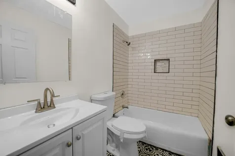 16801 Head Avenue Hazel Crest IL 60429