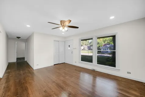 16801 Head Avenue Hazel Crest IL 60429
