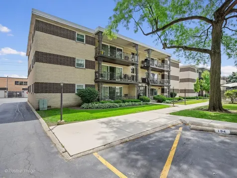 925 8TH Avenue La Grange IL 60525