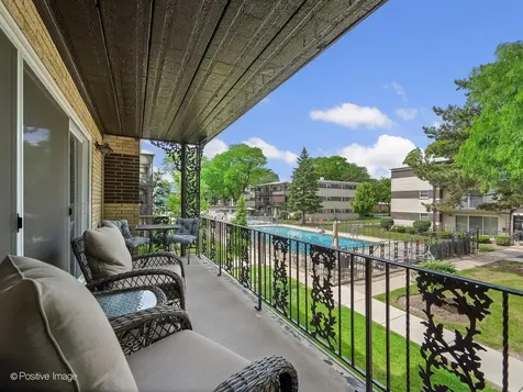 925 8TH Avenue La Grange IL 60525
