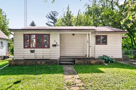 130 S Stott Street Genoa IL 60135
