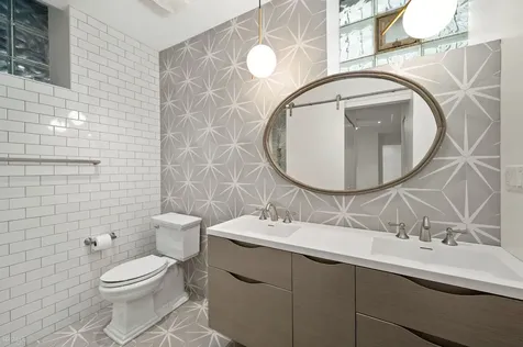 819 West Junior Terrace Chicago IL 60613