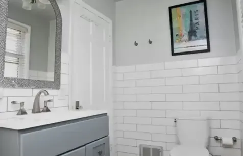 6843 Tripp Avenue Lincolnwood IL 60712