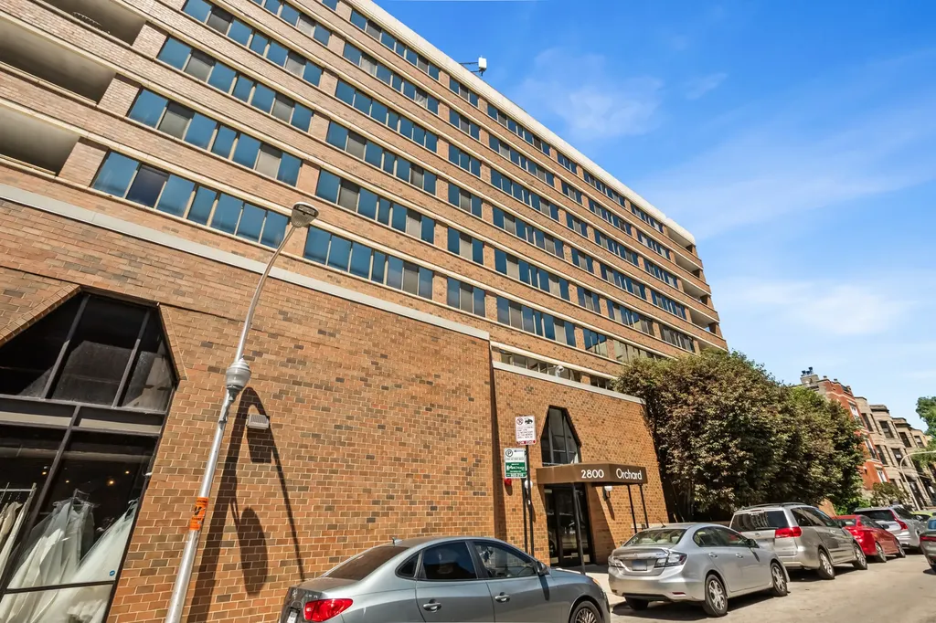 2800 North Orchard Street Chicago IL 60657