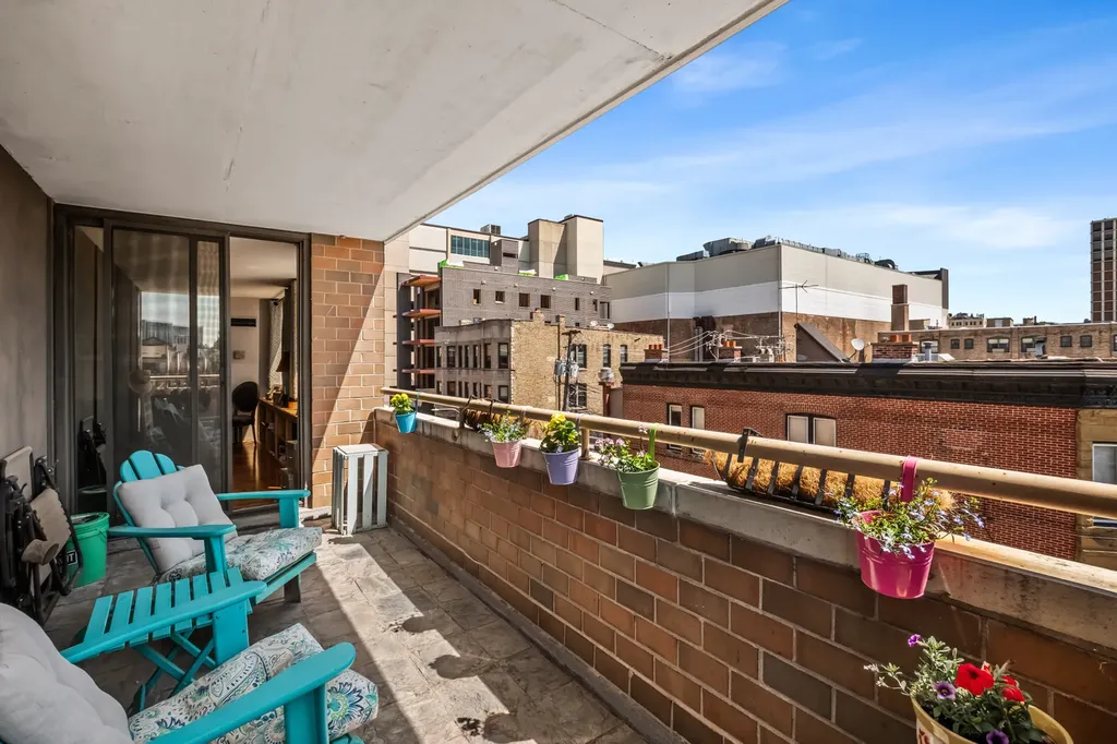 2800 North Orchard Street Chicago IL 60657