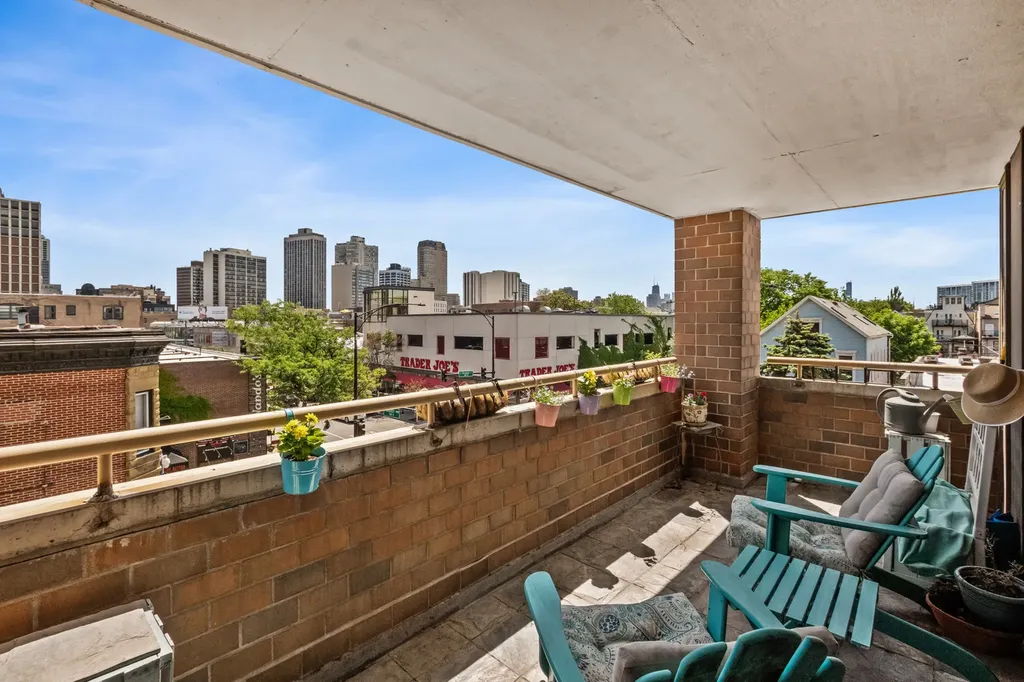 2800 North Orchard Street Chicago IL 60657