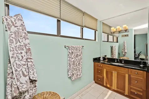 2800 North Orchard Street Chicago IL 60657