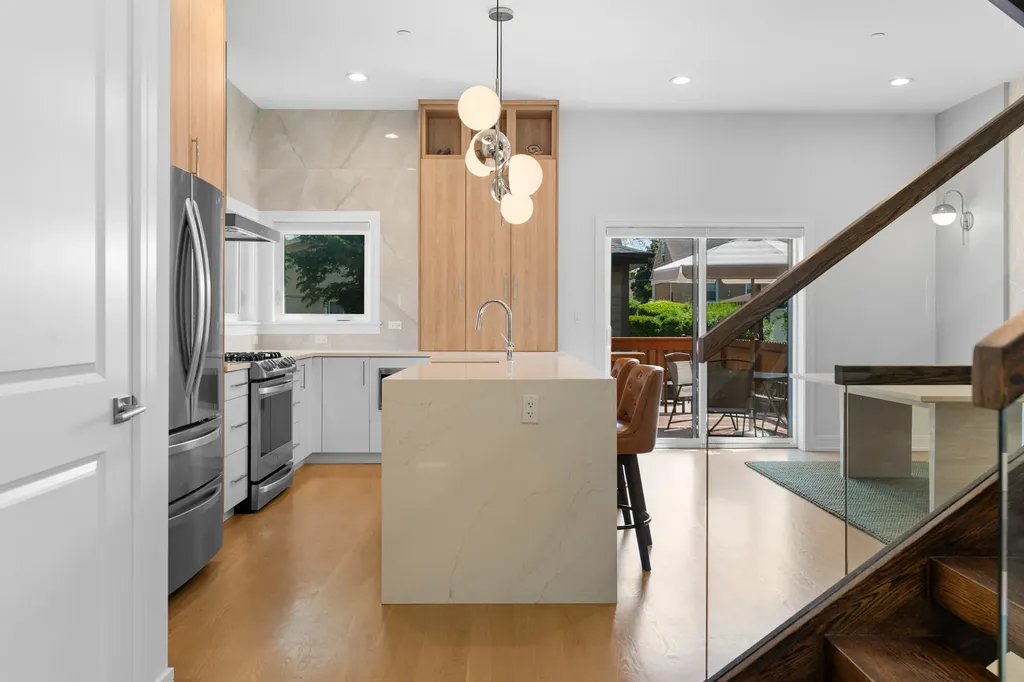 5313 Crain Street Skokie IL 60077