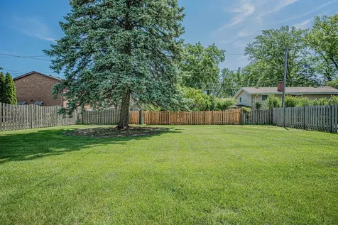 409 Marion Street Roselle IL 60172