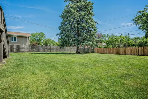 409 Marion Street Roselle IL 60172