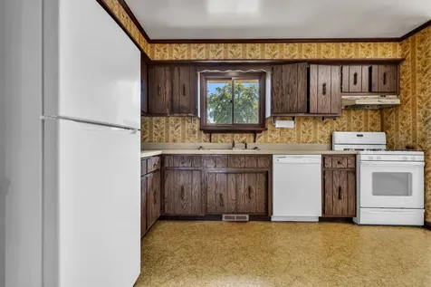 409 Marion Street Roselle IL 60172