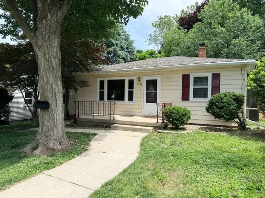 1309 Eastholme Avenue Bloomington IL 61701