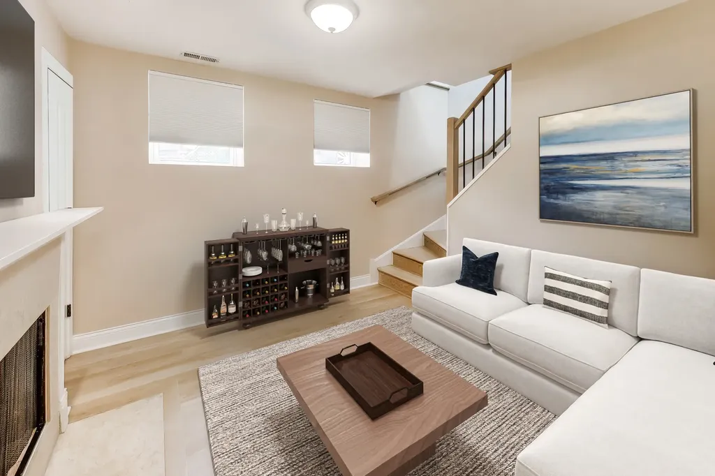 2148 North Sawyer Avenue Chicago IL 60647