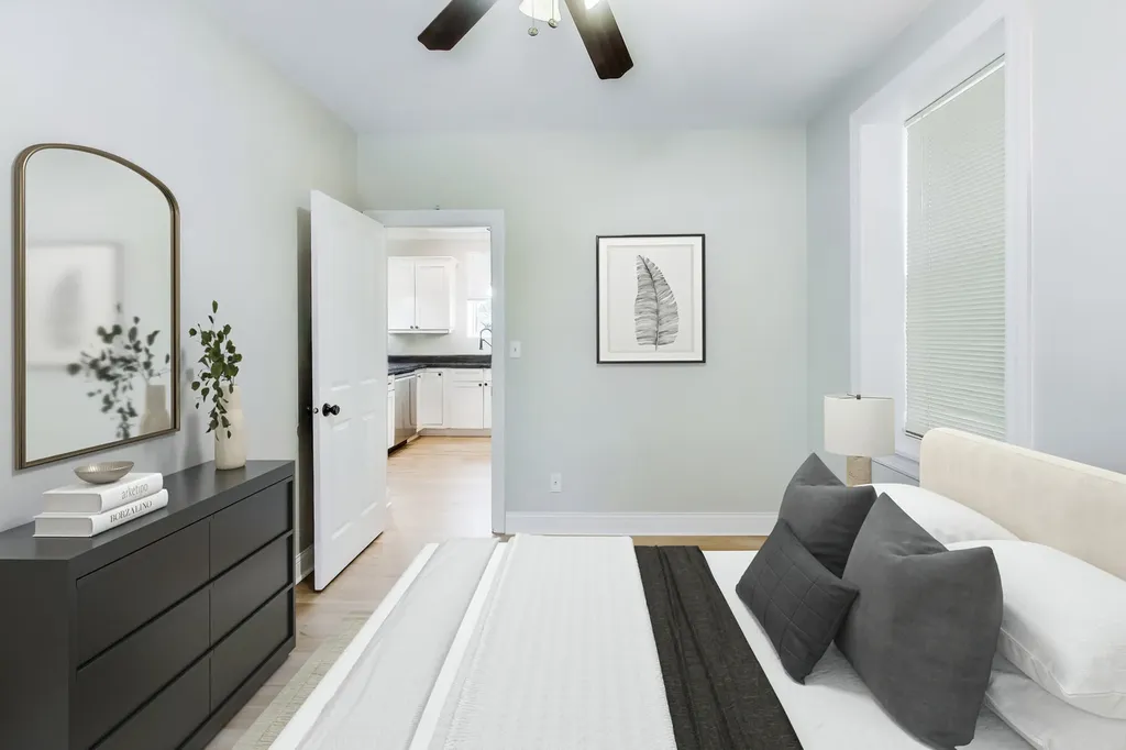 2148 North Sawyer Avenue Chicago IL 60647