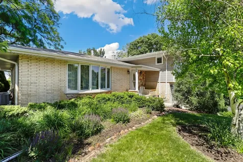 1240 117TH Street Lemont IL 60439