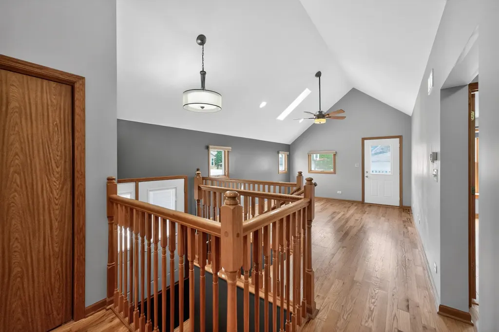 7317 West Myrtle Avenue Chicago IL 60631
