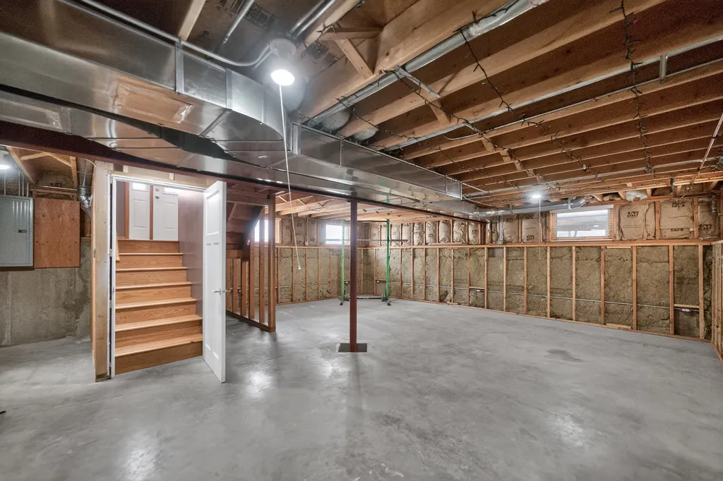 7317 West Myrtle Avenue Chicago IL 60631
