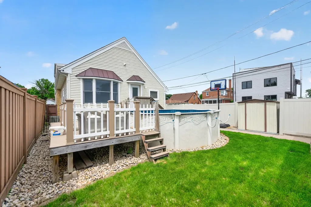 7317 West Myrtle Avenue Chicago IL 60631