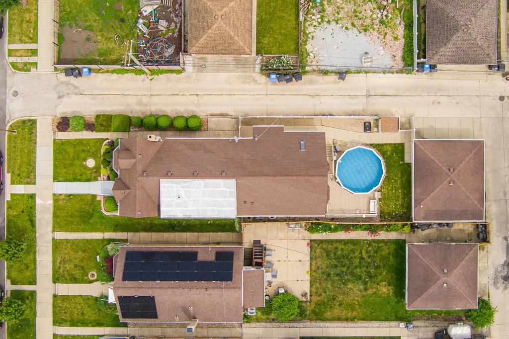 7317 West Myrtle Avenue Chicago IL 60631