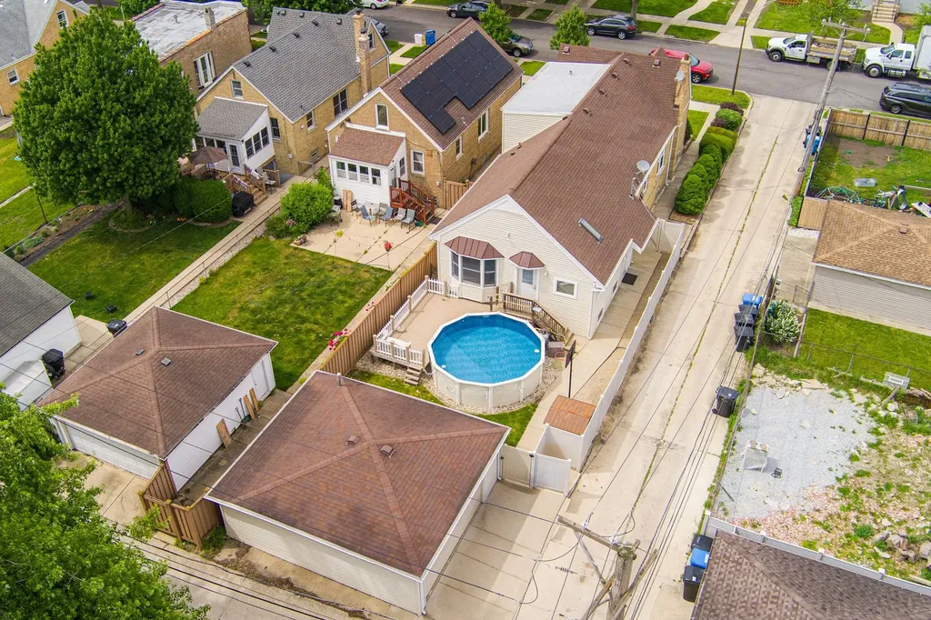 7317 West Myrtle Avenue Chicago IL 60631