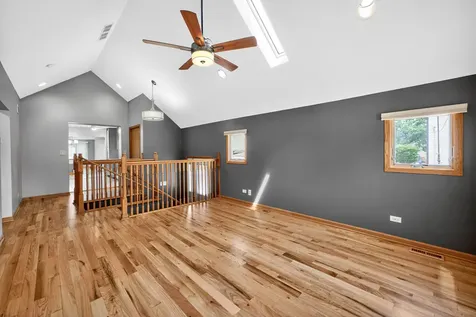 7317 West Myrtle Avenue Chicago IL 60631