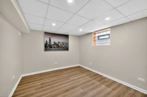 7317 West Myrtle Avenue Chicago IL 60631