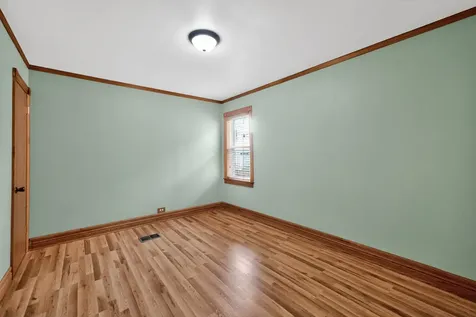 7317 West Myrtle Avenue Chicago IL 60631