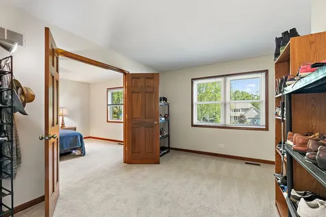 2433 Smalley Court West Dundee IL 60118