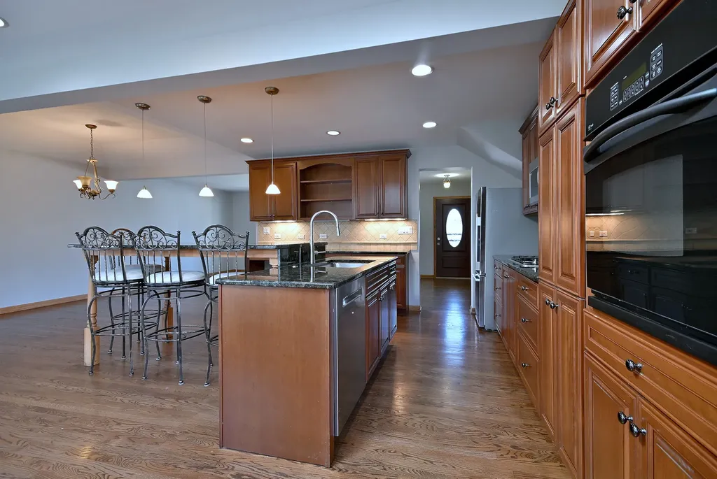 921 Greendale Avenue Park Ridge IL 60068