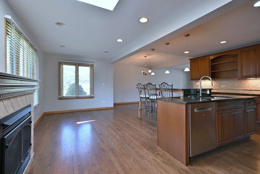 921 Greendale Avenue Park Ridge IL 60068