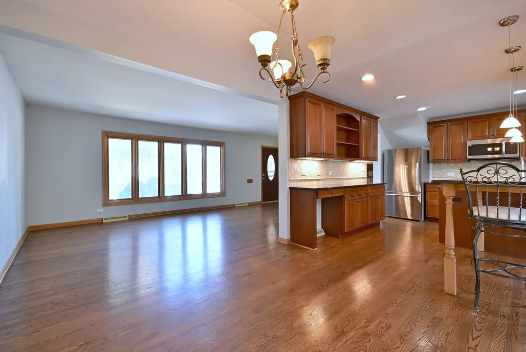 921 Greendale Avenue Park Ridge IL 60068