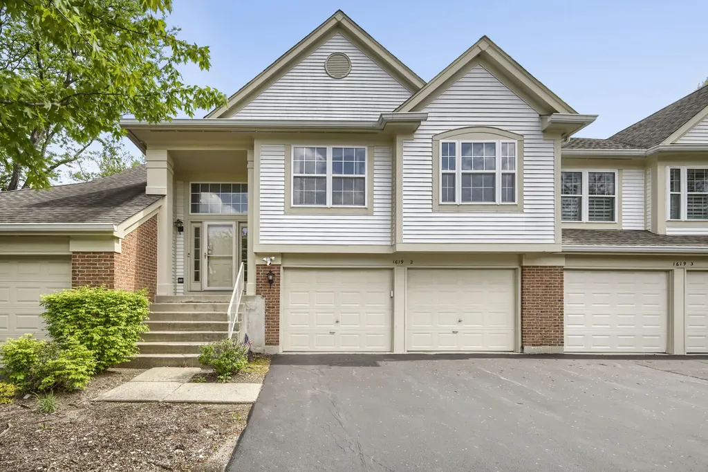 1619 Camberley Court Bartlett IL 60103