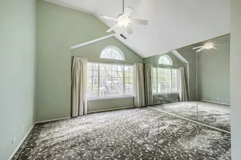 1619 Camberley Court Bartlett IL 60103