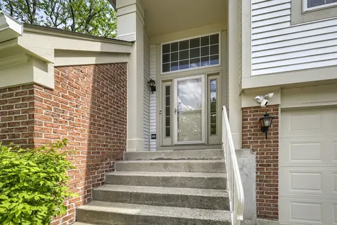 1619 Camberley Court Bartlett IL 60103