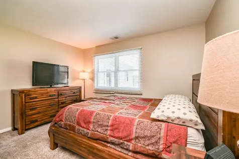 5150 Winona Lane Gurnee IL 60031