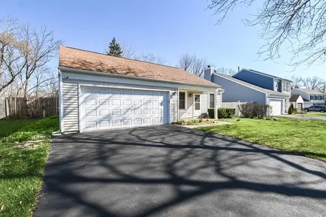 5150 Winona Lane Gurnee IL 60031