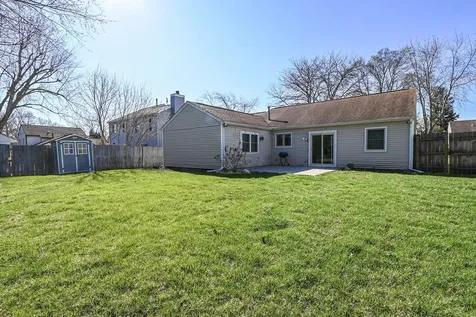 5150 Winona Lane Gurnee IL 60031