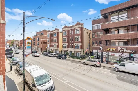 2853 North Halsted Street Chicago IL 60657