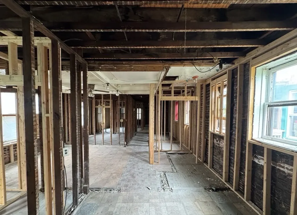 4821 West Washington Boulevard Chicago IL 60644