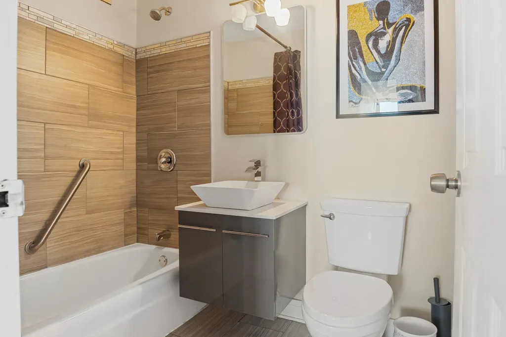 4800 South Lake Park Avenue Chicago IL 60615