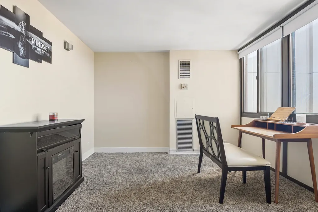 4800 South Lake Park Avenue Chicago IL 60615