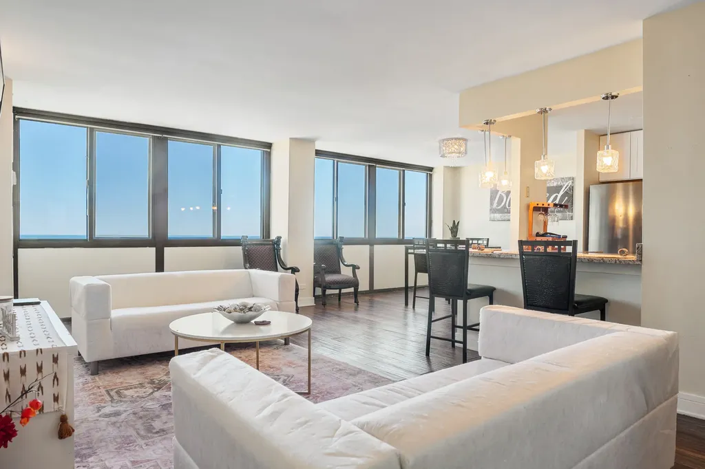 4800 South Lake Park Avenue Chicago IL 60615